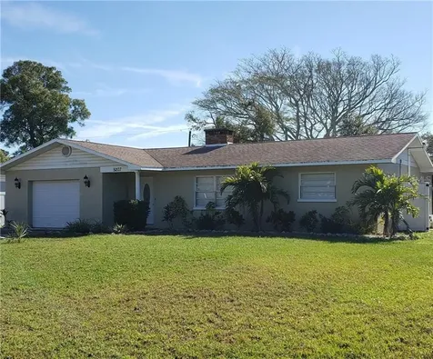 5207 13th Avenue Drive W Bradenton FL 34209