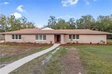 14 Oakwood Road Winter Haven FL 33880