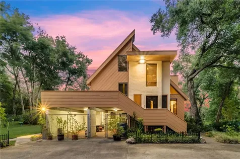 695 S Blue Lake Avenue Deland FL 32724
