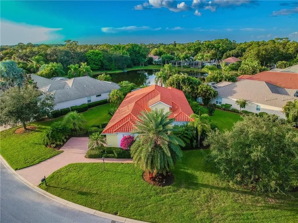 8316 Abingdon Court University Park FL 34201