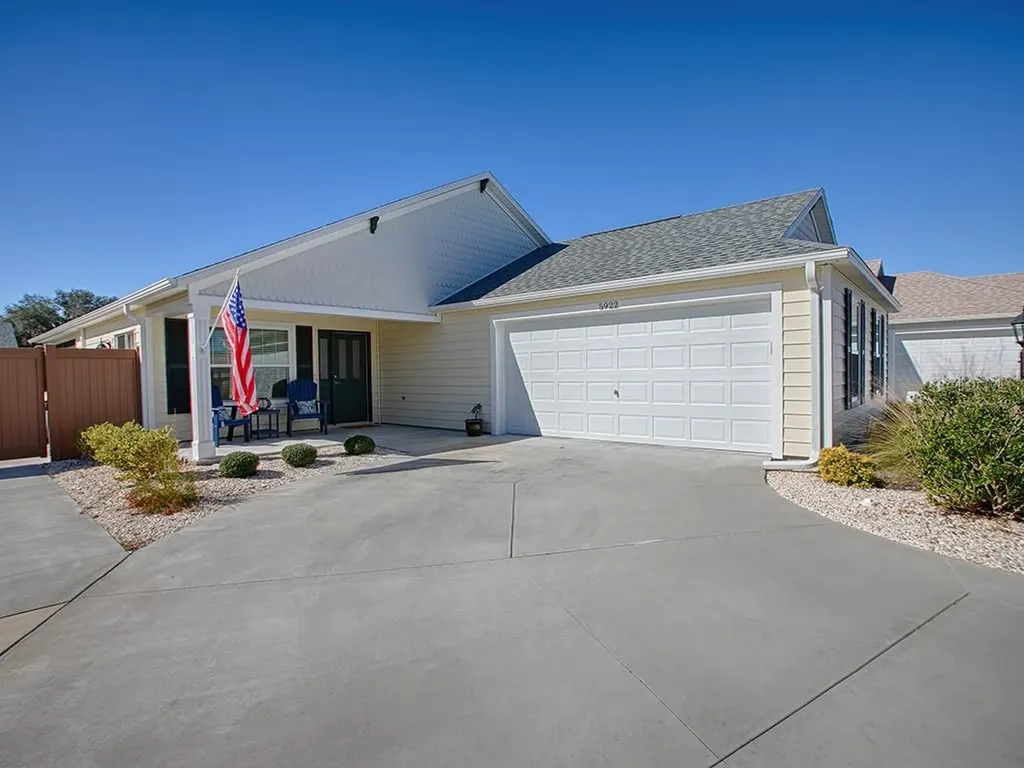5922 Whitten Terrace The Villages FL 32163