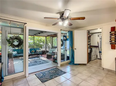 2128 Hyde Park Circle Sarasota FL 34239