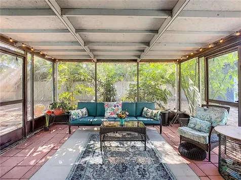 2128 Hyde Park Circle Sarasota FL 34239