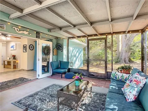 2128 Hyde Park Circle Sarasota FL 34239