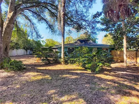 2128 Hyde Park Circle Sarasota FL 34239