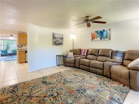 2128 Hyde Park Circle Sarasota FL 34239