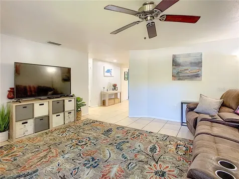 2128 Hyde Park Circle Sarasota FL 34239
