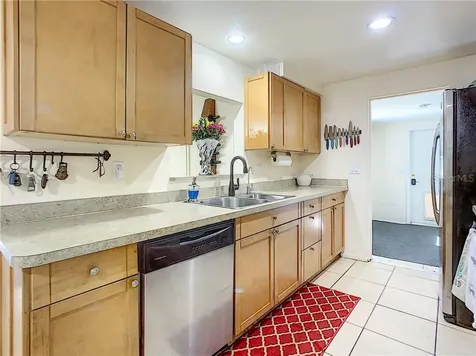 2128 Hyde Park Circle Sarasota FL 34239