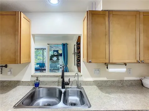 2128 Hyde Park Circle Sarasota FL 34239