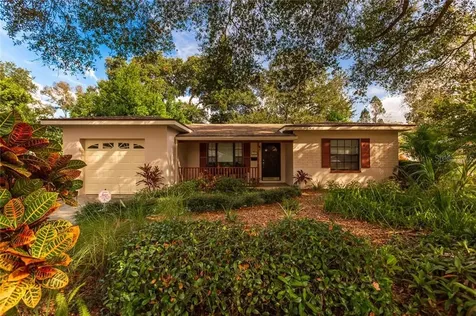 1941 Country Club Road N St Petersburg FL 33710
