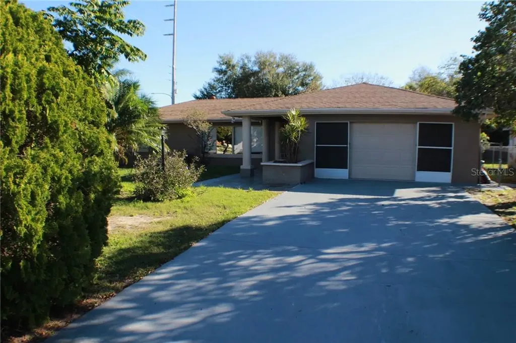 581 Tacoma Avenue Deltona FL 32725