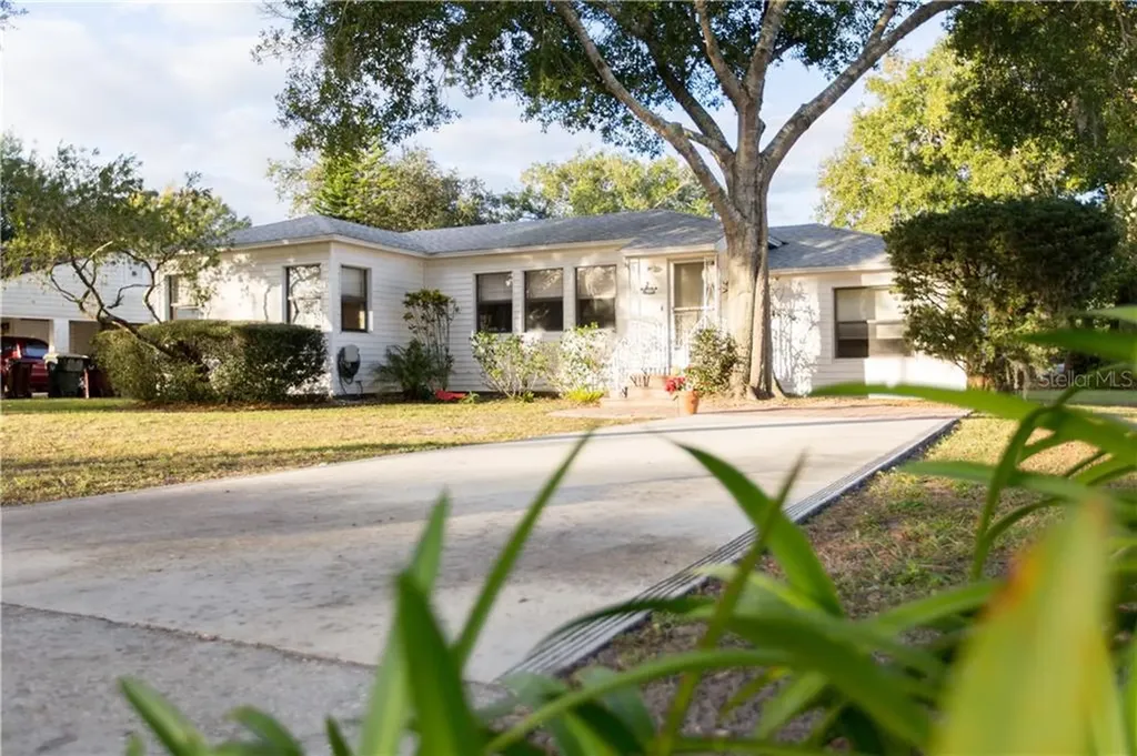 302 Indiana Avenue Saint Cloud FL 34769