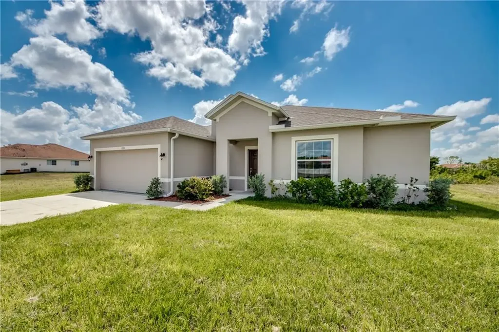 1110 SW 1st Street Cape Coral FL 33991