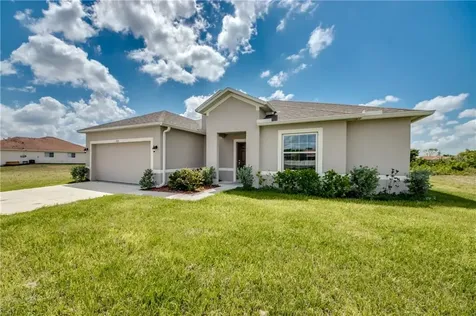 1110 SW 1st Street Cape Coral FL 33991