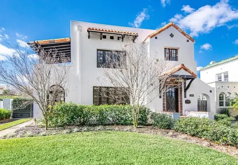 2320 Andalusia Way NE St Petersburg FL 33704