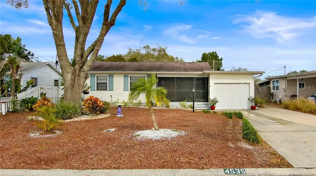 4535 39th Avenue N St Petersburg FL 33714