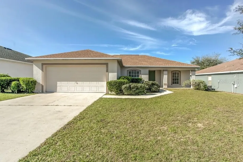121 Winsor Avenue Davenport FL 33837