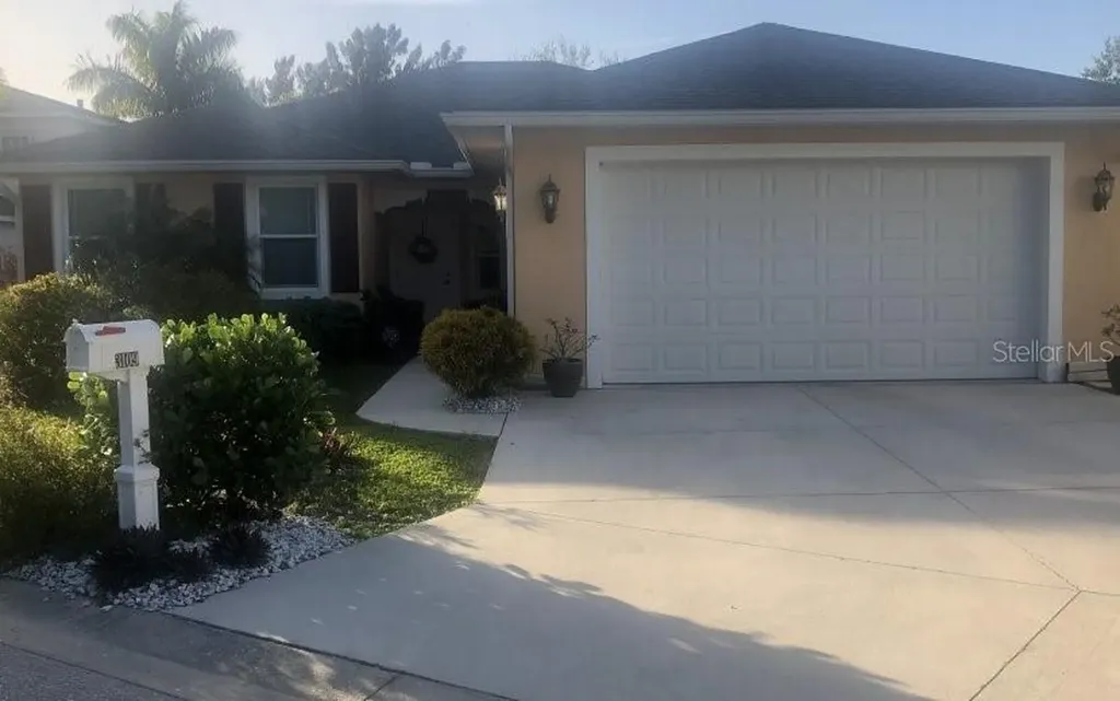 3109 Pine Street Bradenton FL 34208