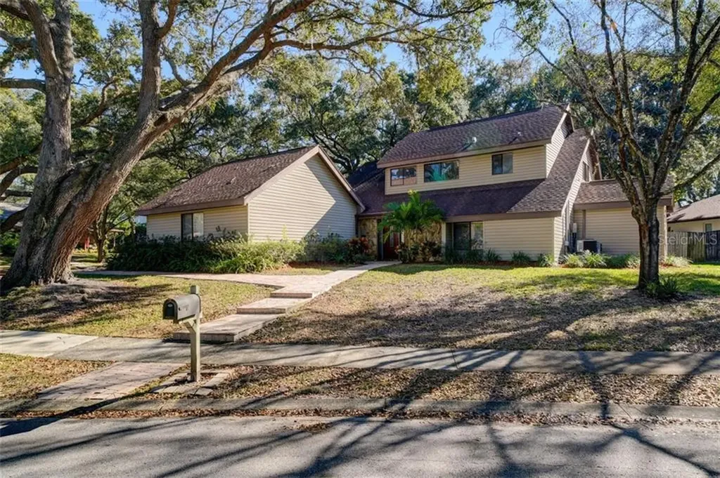 63 Bay Woods Drive Safety Harbor FL 34695