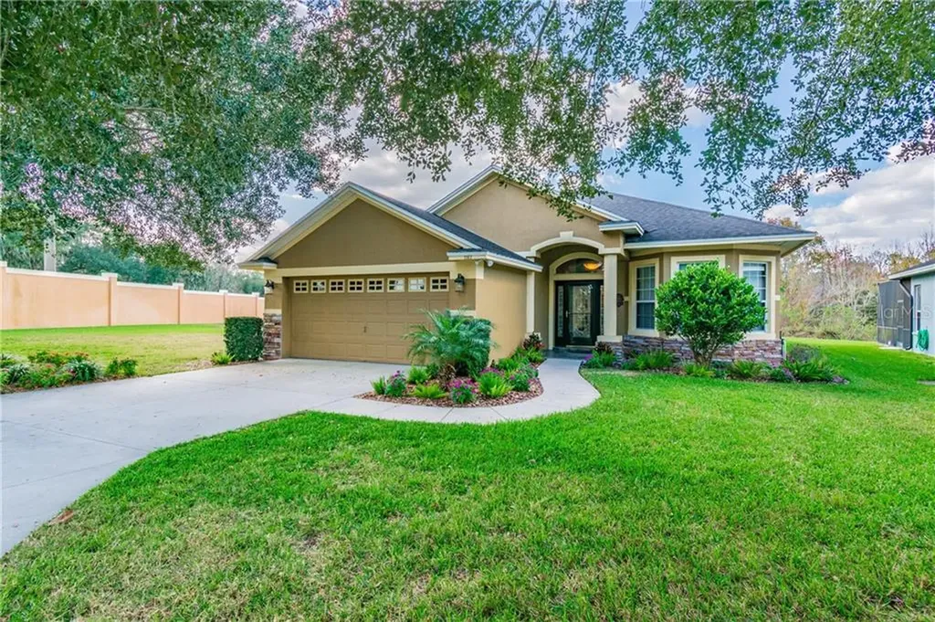 1167 Stoney Creek Boulevard Lakeland FL 33811