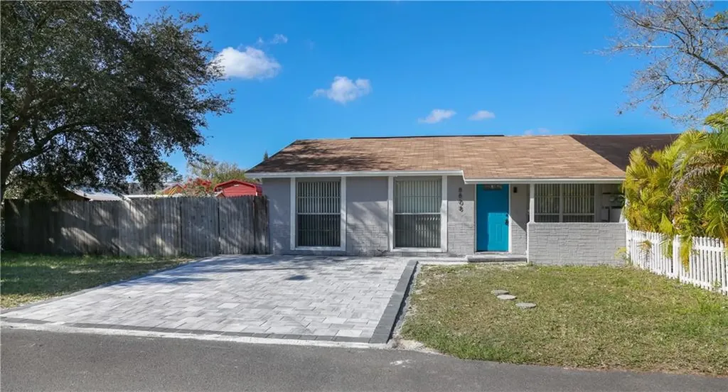 8808 Bell Crest Court Tampa FL 33634