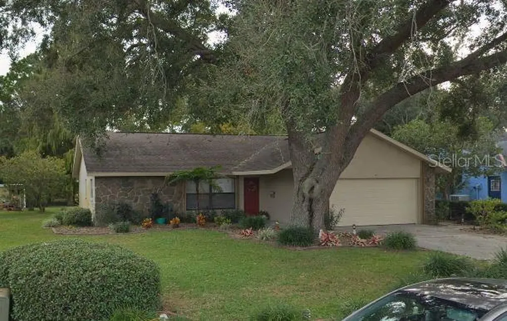 2760 Mikol Terrace S St Petersburg FL 33712