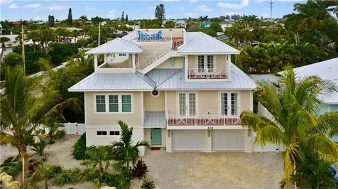 202 54th Street Holmes Beach FL 34217