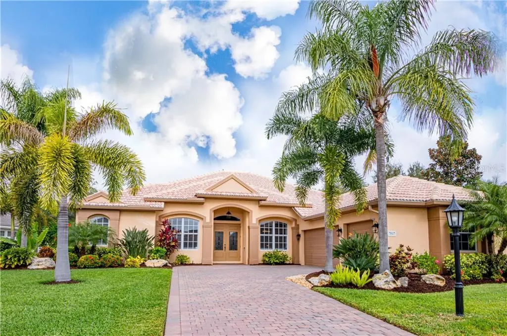 7517 Trillium Boulevard Sarasota FL 34241