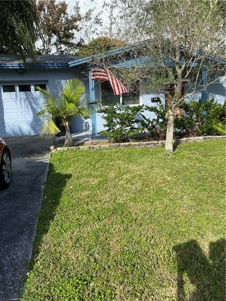 5351 13th Avenue N St Petersburg FL 33710