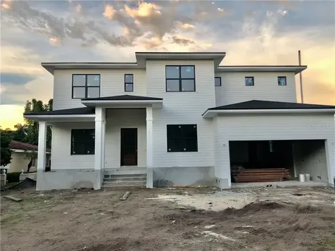 225 Toledo Way NE St Petersburg FL 33704