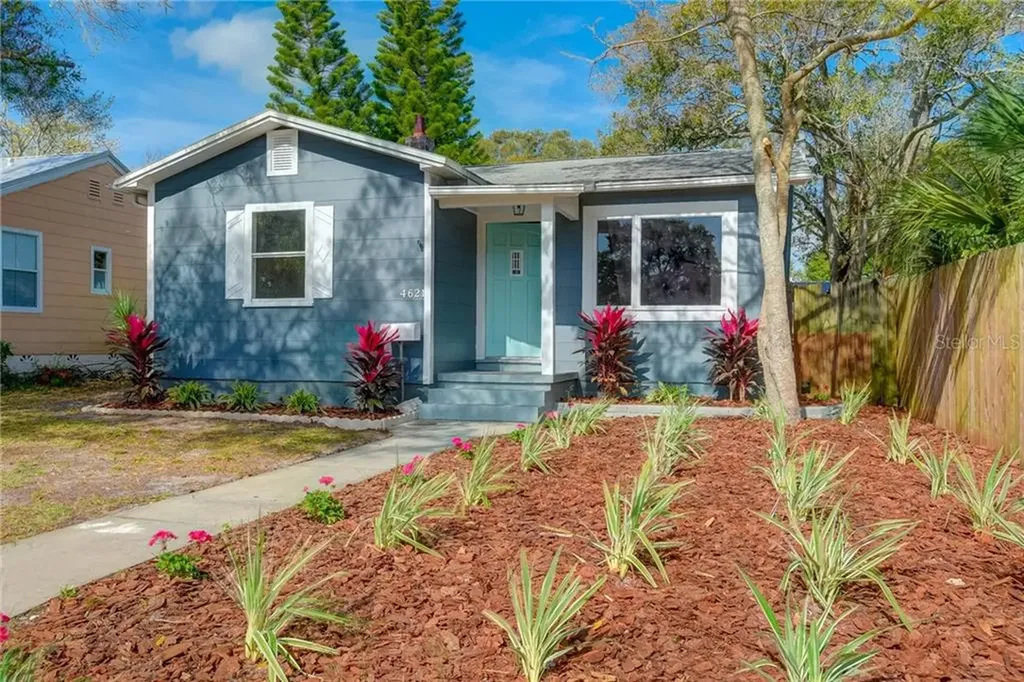 4621 Burlington Avenue N St Petersburg FL 33713