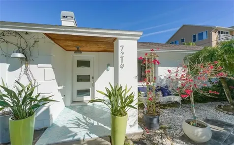 7219 Westmoreland Drive Sarasota FL 34243