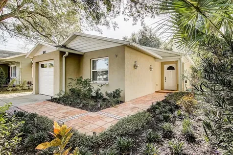 114 35th Avenue N St Petersburg FL 33704