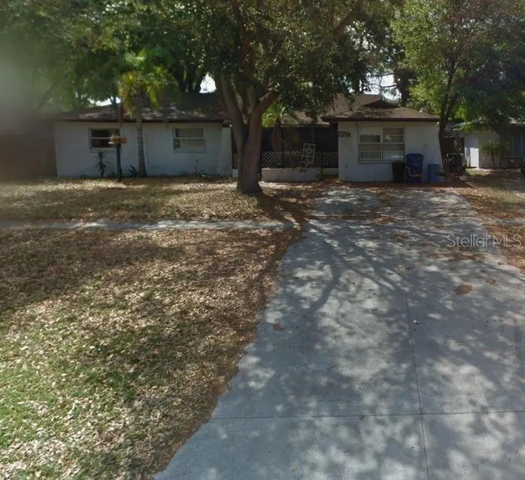 7274 62nd Avenue N Pinellas Park FL 33781