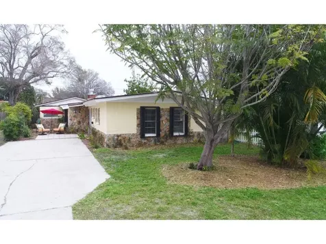 4077 37th Avenue N St Petersburg FL 33713