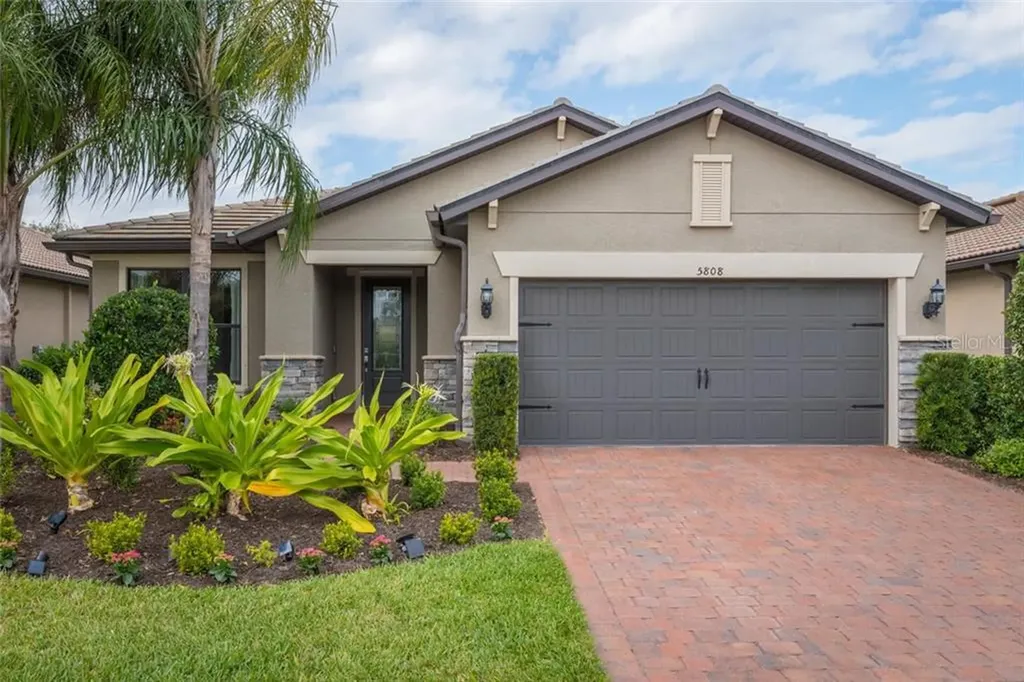 5808 Pomarine Court Sarasota FL 34238