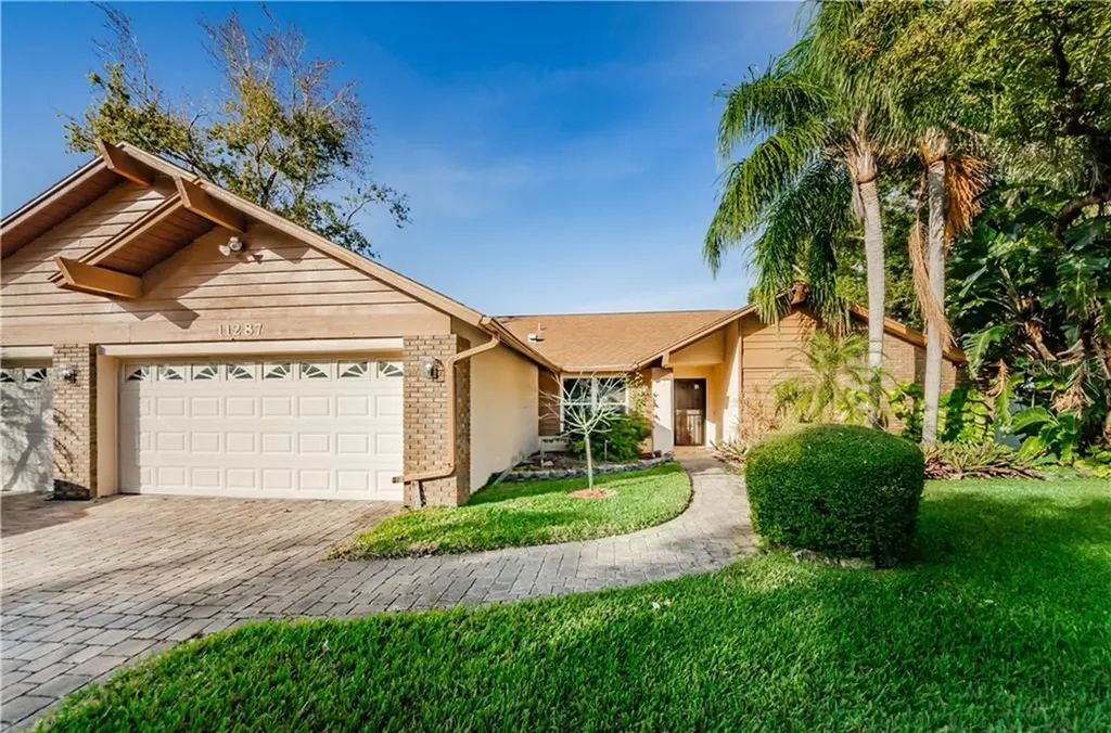 11287 Oakridge Trail Seminole FL 33772