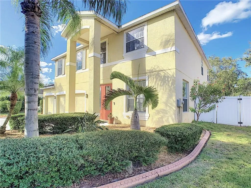 5728 43rd Court E Bradenton FL 34203
