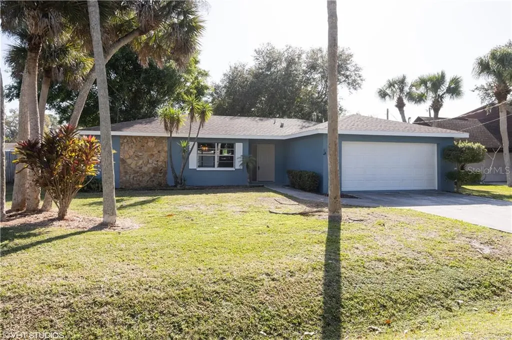 206 Lake Shore Drive Nokomis FL 34275