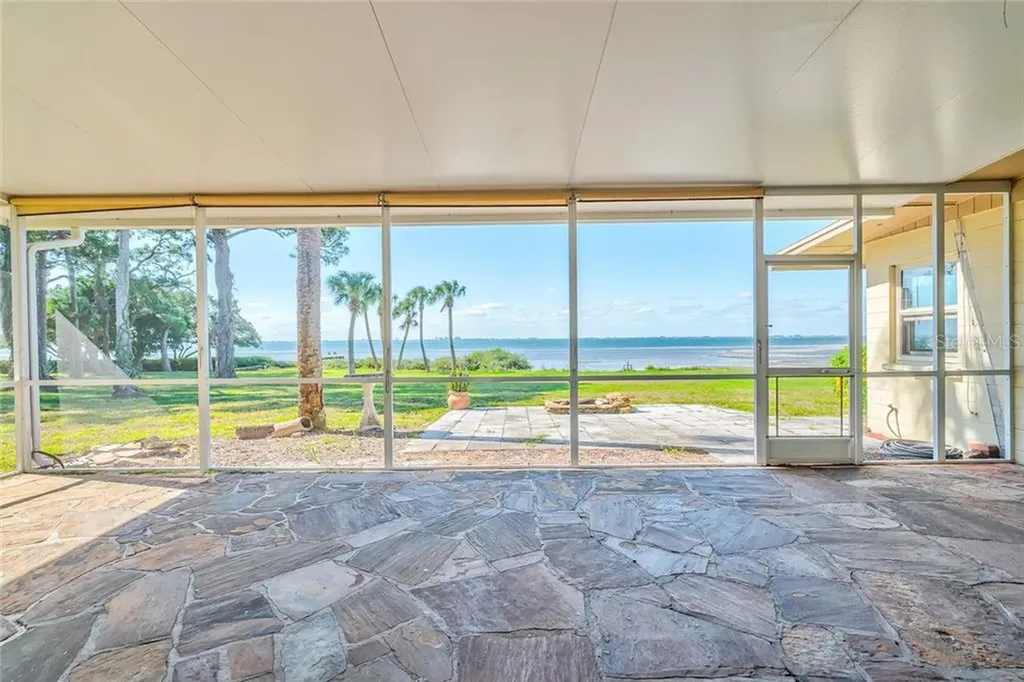 7608 Westmoreland Drive Sarasota FL 34243