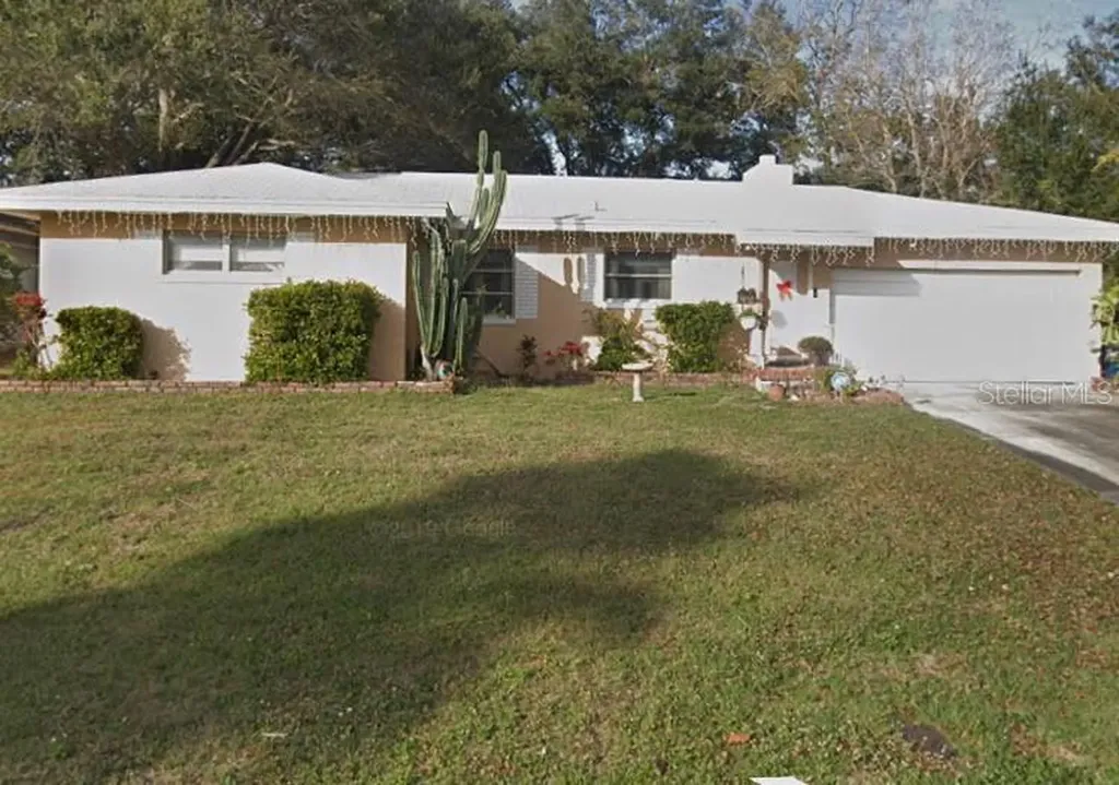 1490 Grove Circle Court Clearwater FL 33755