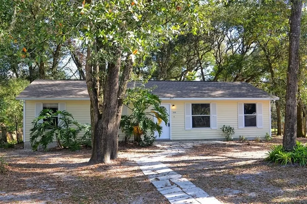 335 Ivy Avenue Deland FL 32724