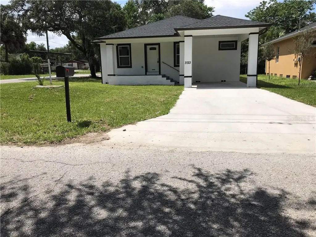 3723 E Powhatan Avenue Tampa FL 33610