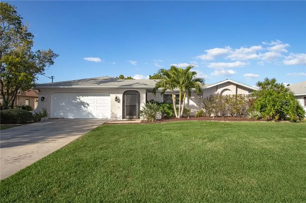 1217 SE 24th Street Cape Coral FL 33990
