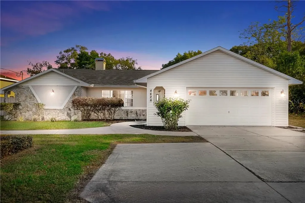 4424 Mariner Boulevard Spring Hill FL 34609