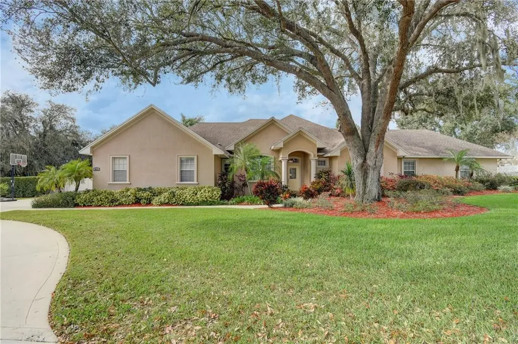 3243 Highlands Lakeview Circle Lakeland FL 33812