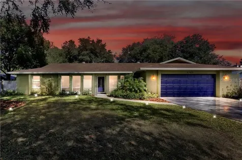 8765 El Prado Orlando FL 32825