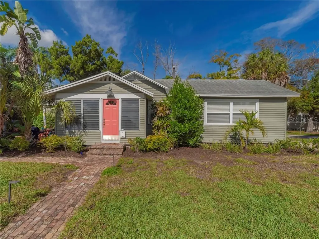 1003 34th Avenue N St Petersburg FL 33704