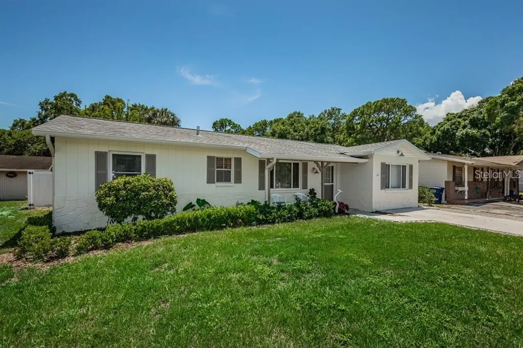 6337 S Lansdale Circle Tampa FL 33616
