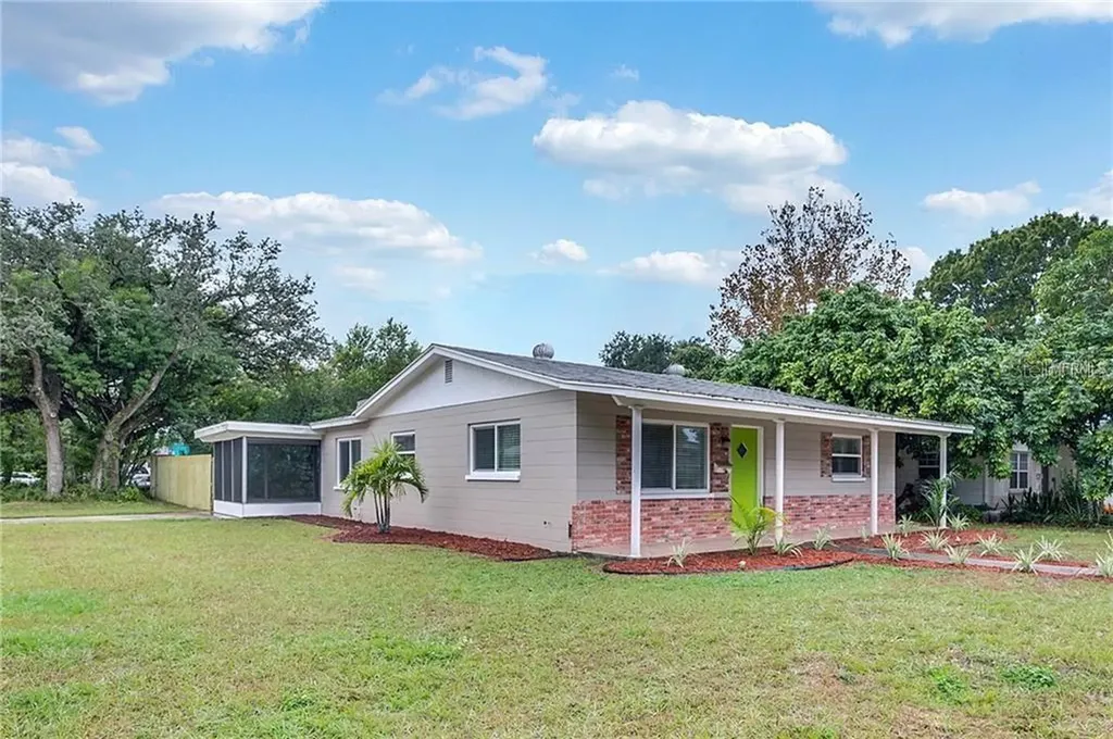 2300 32nd Avenue N St Petersburg FL 33713